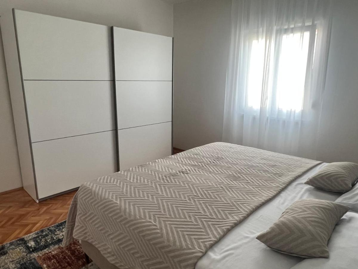 Apartments Javorska Kastela Luaran gambar