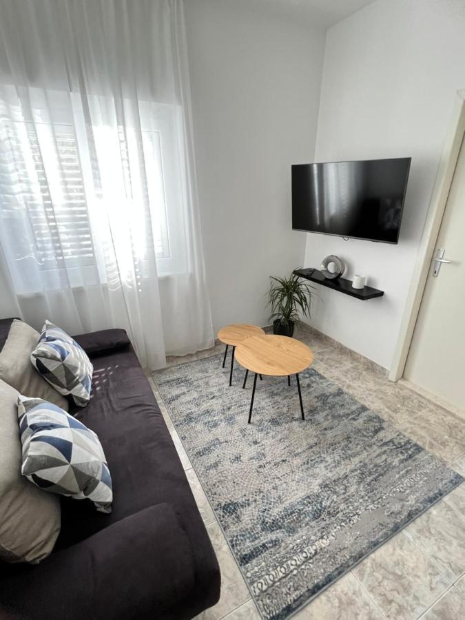 Apartments Javorska Kastela Luaran gambar
