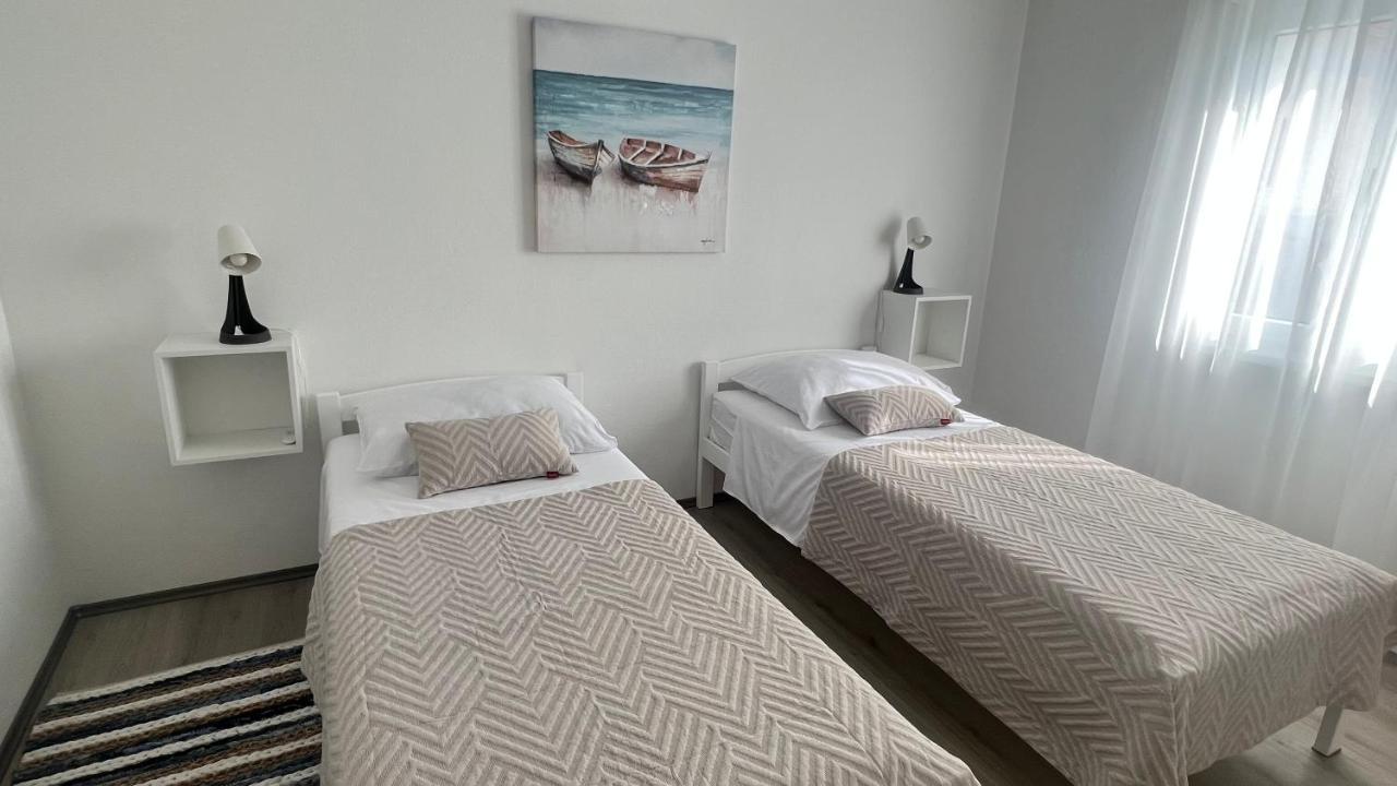 Apartments Javorska Kastela Luaran gambar