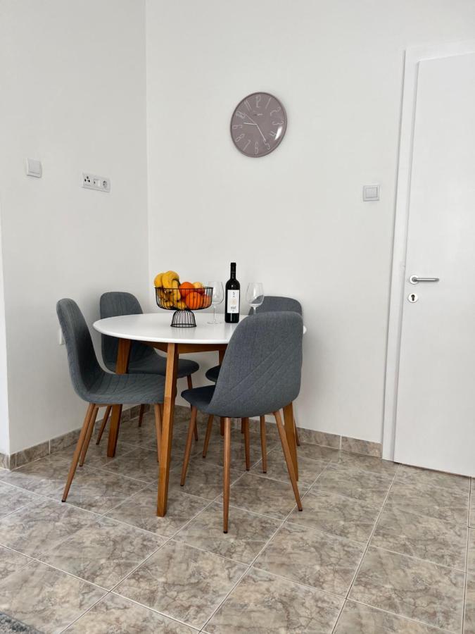 Apartments Javorska Kastela Luaran gambar